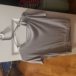 📦🚨DONATIONS SOON!! 📦🚨Aeropostale Fashionable Shirt